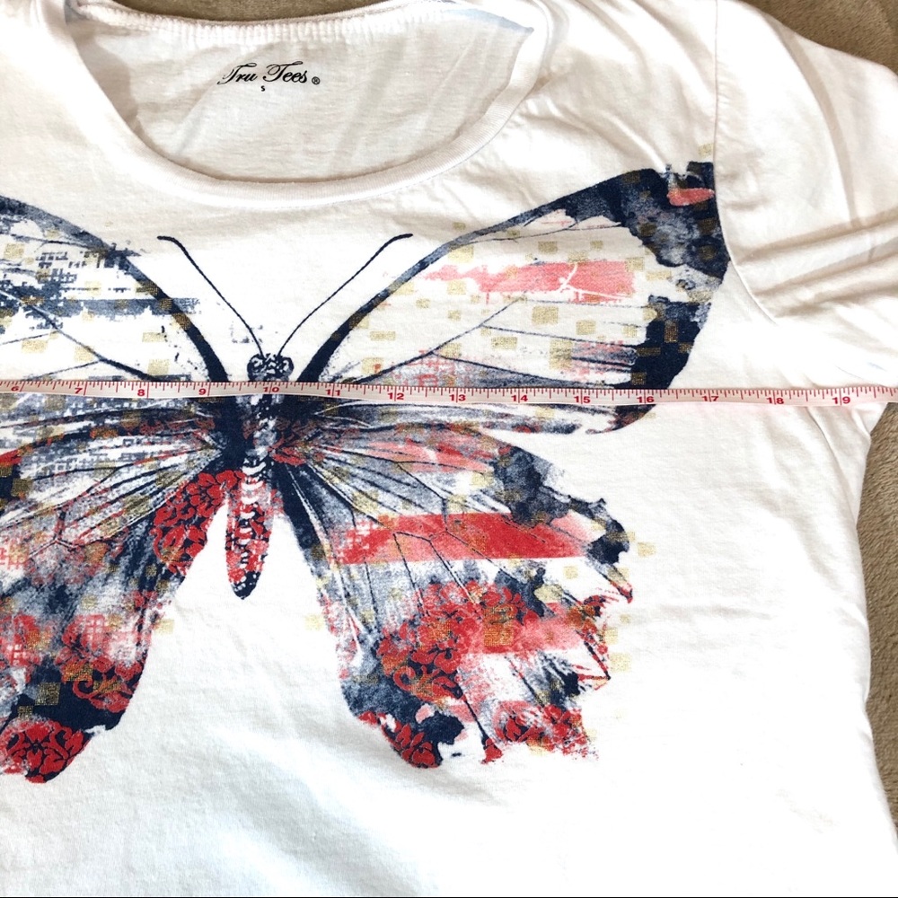 Free w bundle | Tru Tees | American flag butterfly - Picture 6 of 7